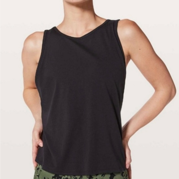 Lululemon Cinched back tank 6 - Picture 2 of 5
